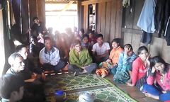 Cùng đồng bào Pa Cô giữ bình yên biên giới